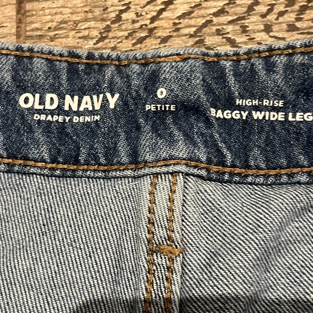 Old Navy High-Rise baggy wide leg jean - Picture 3 of 6